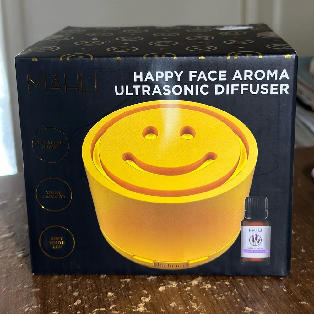 Mahli Diffuser, Happy Face Aroma Ultrasonic with Lavender Essential Oil
